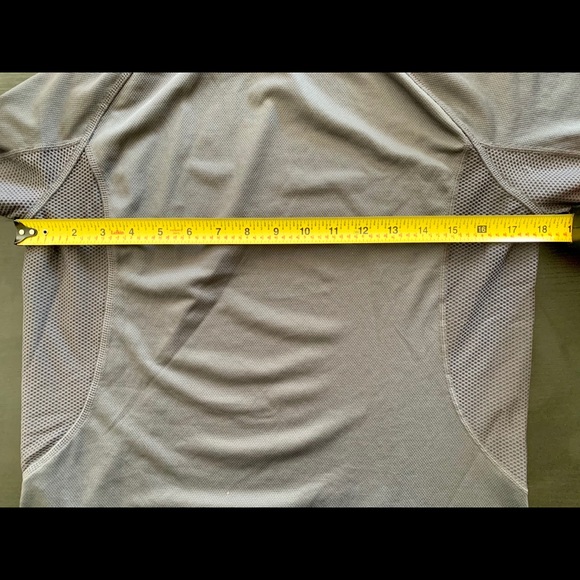 Fabletics Alecia Performance Pullover - Picture 7 of 7